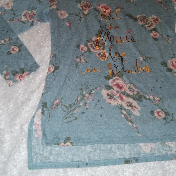 5 for $10 Disney Longsleeve "All The Flowers Sleep in Winter" Tunic - Picture 3 of 6